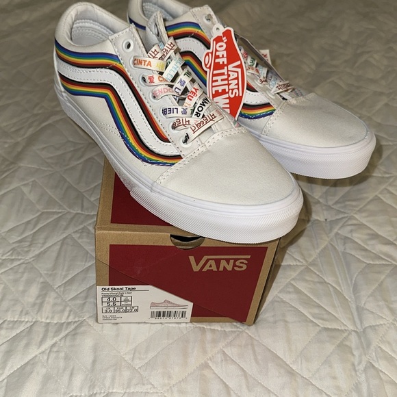 Vans Old Skool shoes - Picture 1 of 8